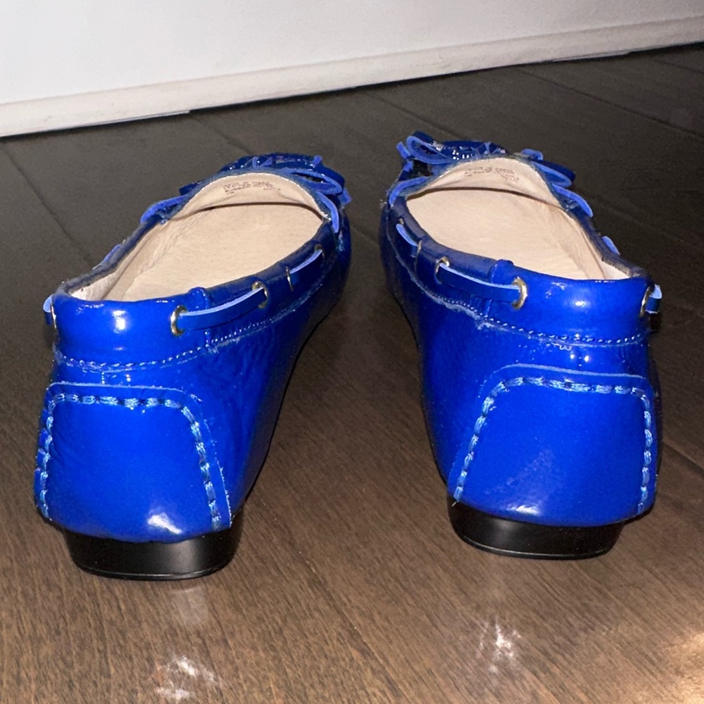 Michael Kors Amber Crinkled Patent Leather Moccasins Blue Women’s Size 7M NIB - Picture 5 of 16